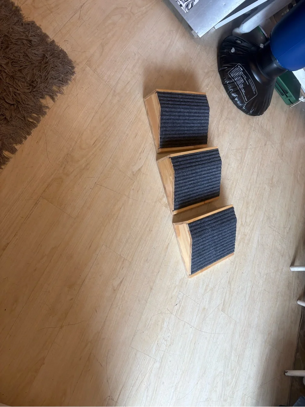 NWOT 3-Pack Wooden Dog Ramp for Stairs, Anti-Slip Pet Steps for Small Dogs